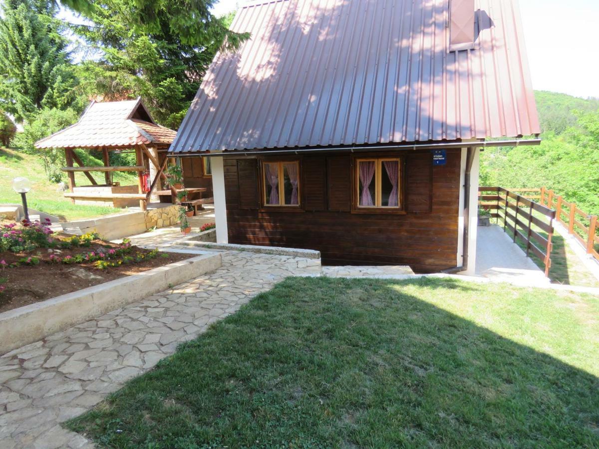 Guesthouse Stefanac Otočac Exteriér fotografie