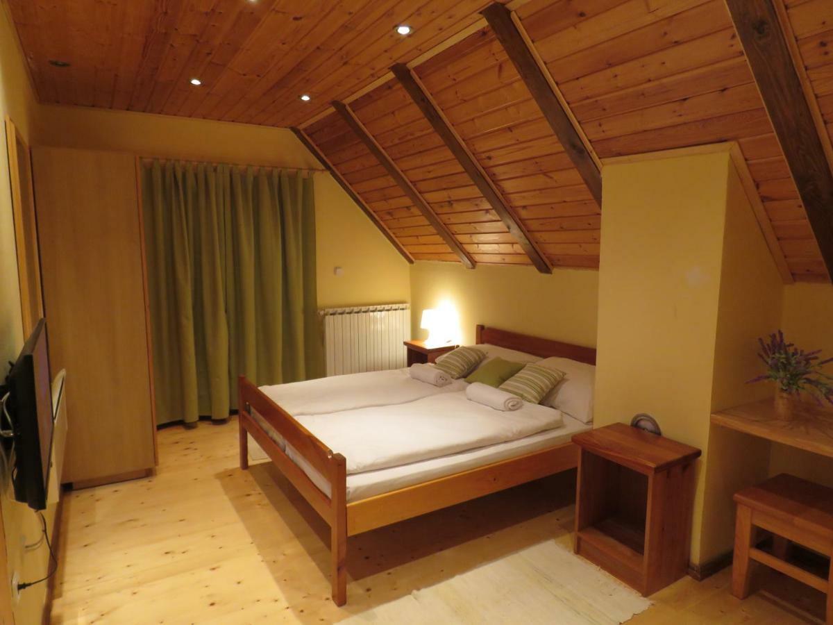 Guesthouse Stefanac Otočac Exteriér fotografie